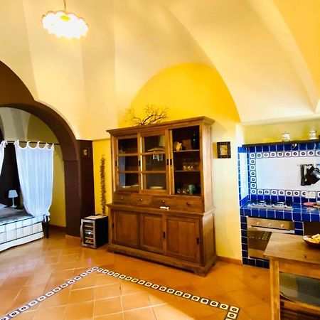Tgi Dammusi Preziosi Apartment Scauri  Luaran gambar