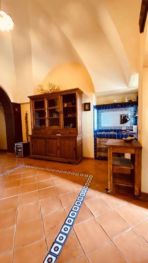 Tgi Dammusi Preziosi Apartment Scauri  Luaran gambar